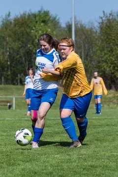 Bild 254 - B-Juniorinnen Bramstedter TS - SSV Hennstedt : Ergebnis: 3:7